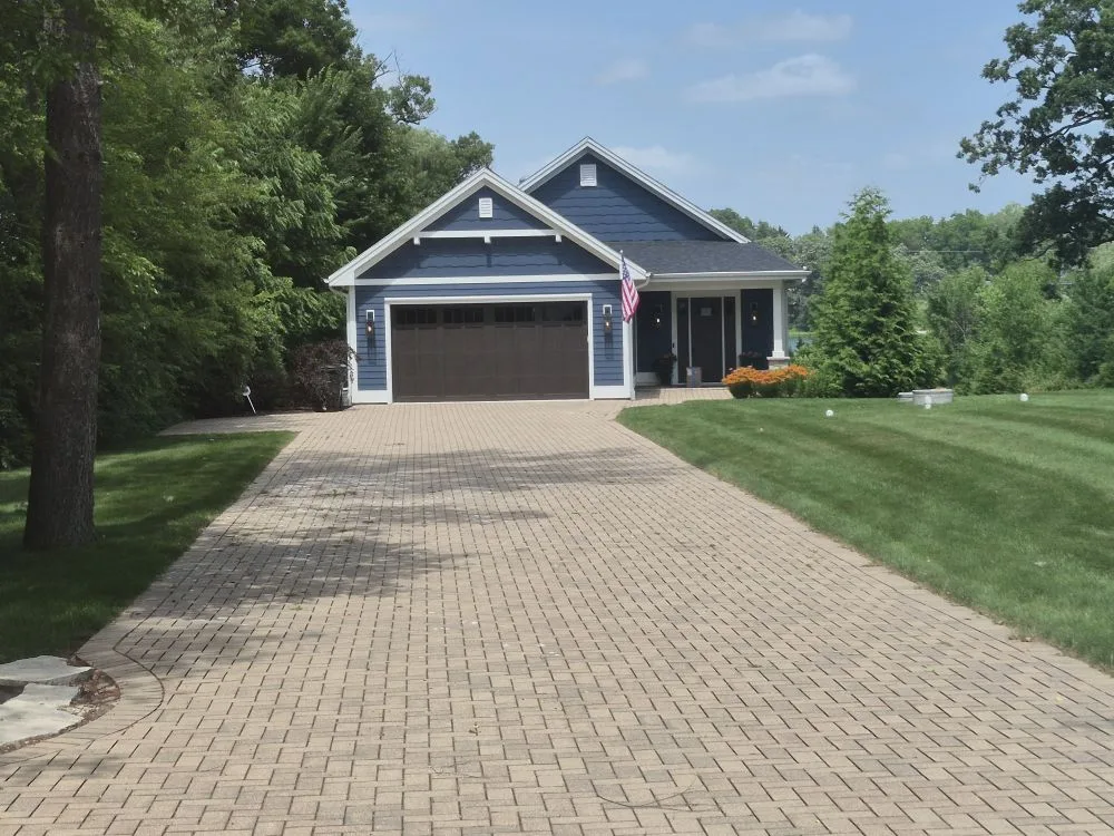 Blue lap siding on a ranch home